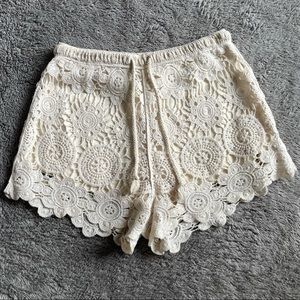 FOREVER 21: Lace Shorts